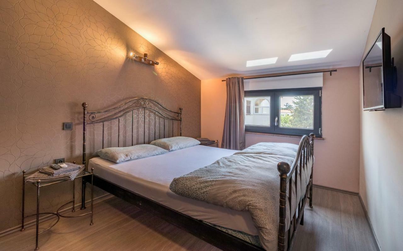 Apartmani Kazun - App 4 - Ferienhaus Fažana Buitenkant foto